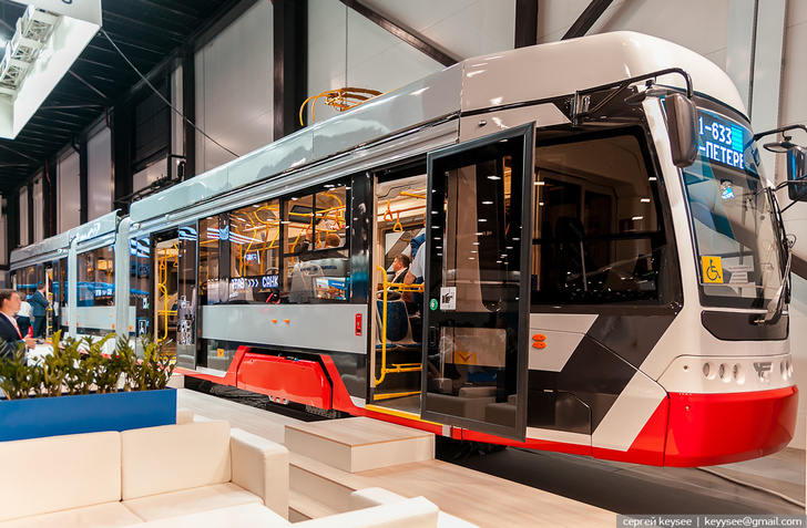 Roscosmos corporation gave a name of Chelyabinsk Meteor to an in-house manufactured tram